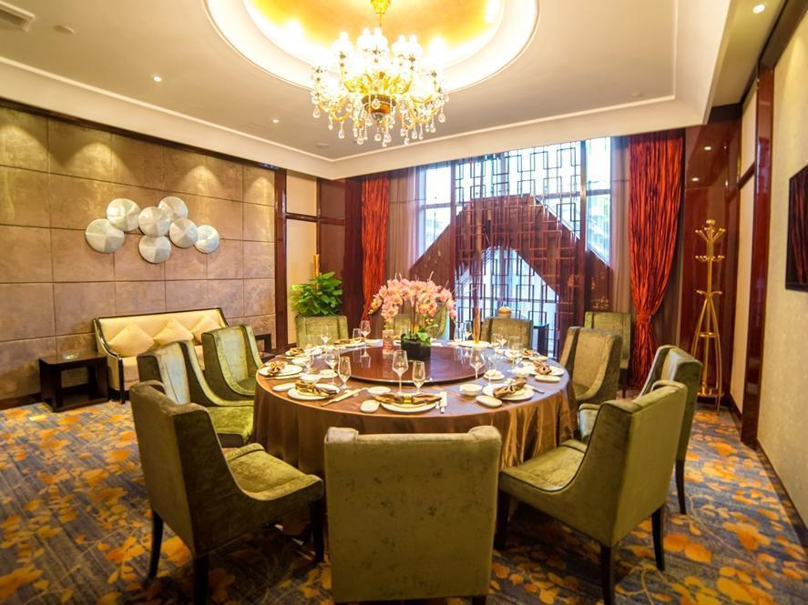 Longyatt Hotel 포산 시 외부 사진
